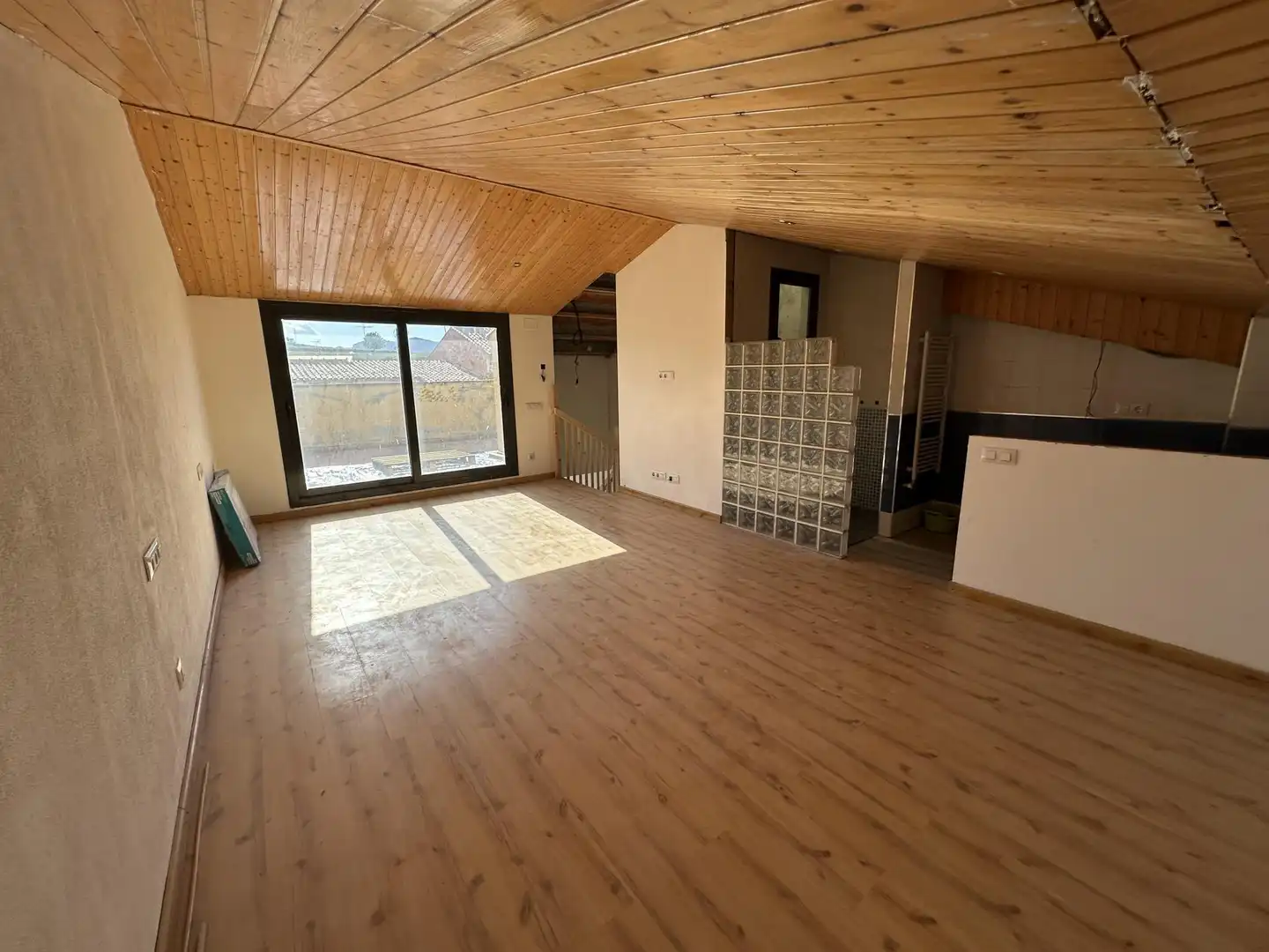 Wohnzimmer von Maisonette zum Verkauf in Torelló mit Terrasse und Balkon