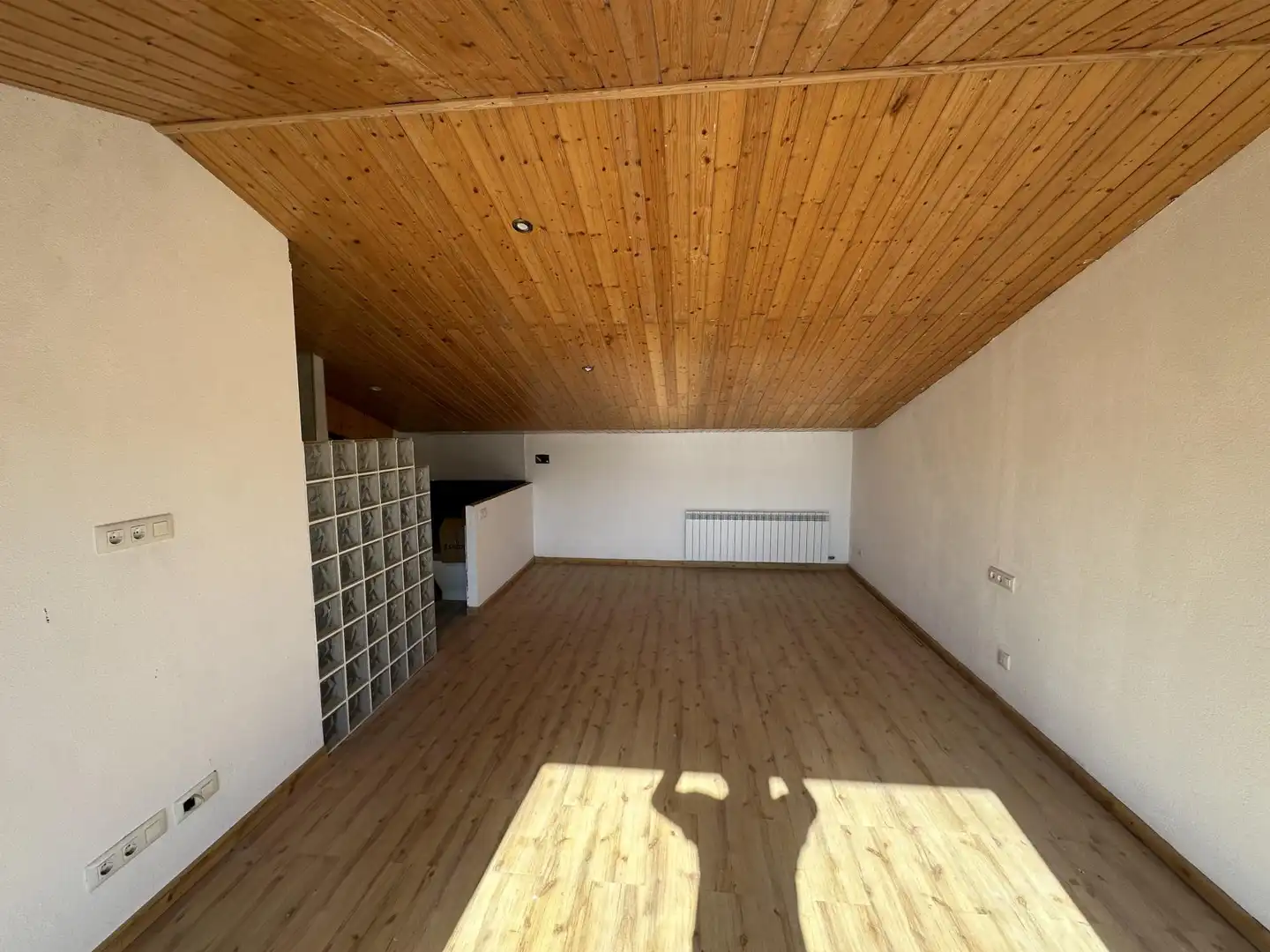 Maisonette zum Verkauf in Torelló mit Terrasse und Balkon