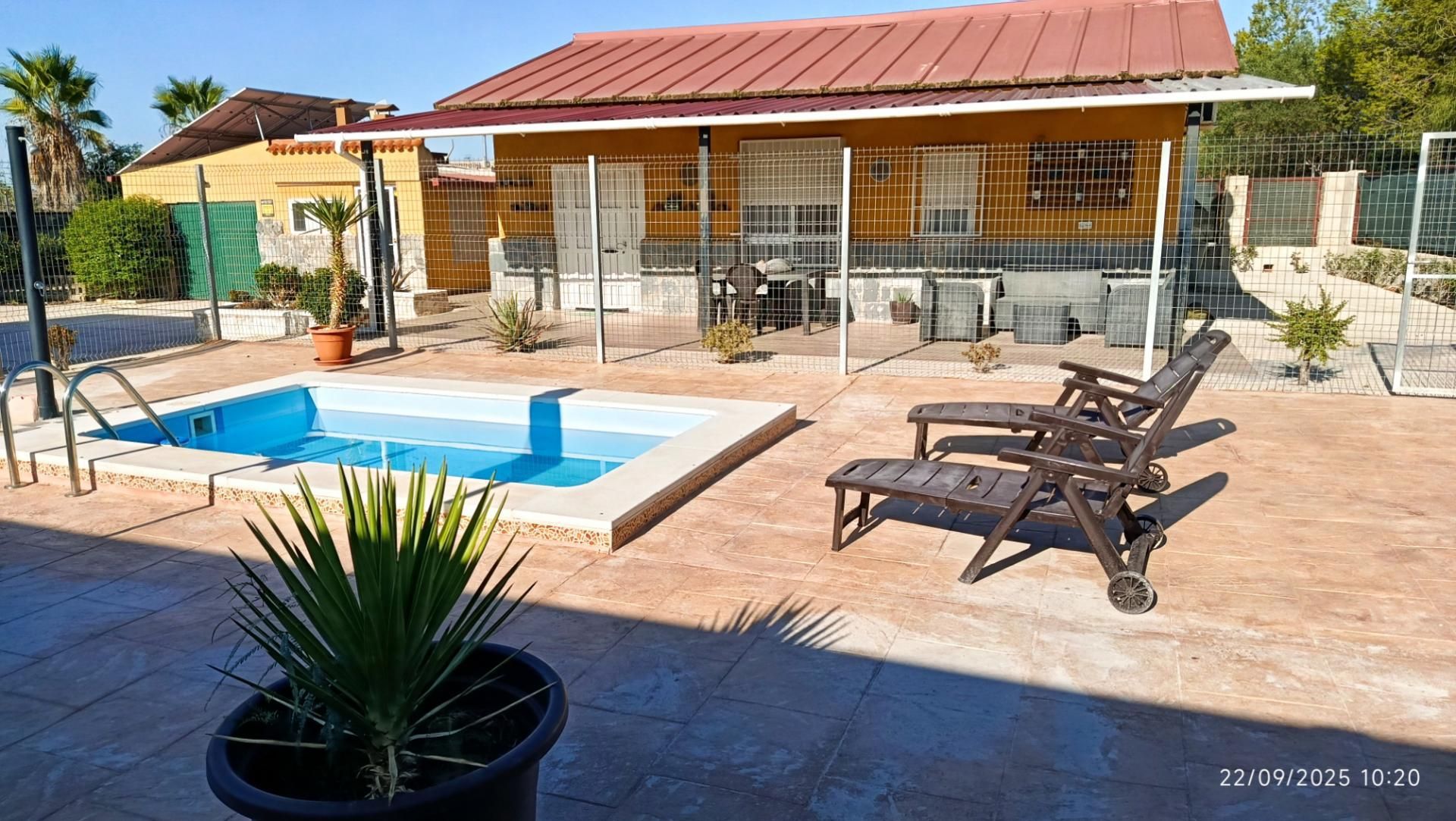 Swimming pool of House or chalet to rent in Fortuna  with Air Conditioner, Heating and Private garden