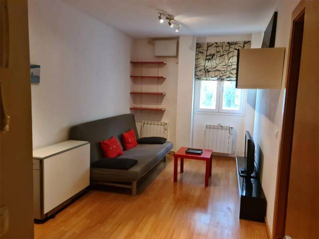 Piso en Alquiler en Calle de la Fuente del Tesoro, 65 en Zona media