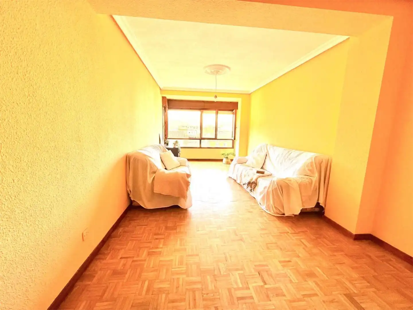 Flat for sale in Calle Celestino Zuazua, 2, San Claudio - Trubia - Las Caldas Living room of Flat for sale in Oviedo with Parquet flooring