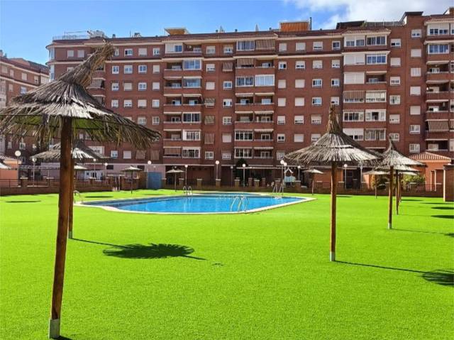 Piso en Alquiler en Carrer Riu Algar, 20 en Parque Lo Torrent