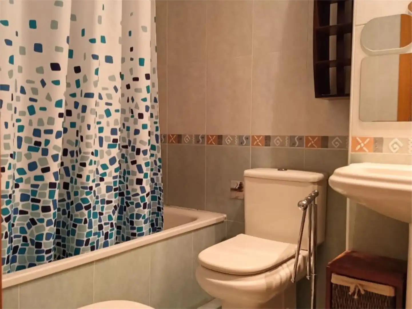 Flat for rent in Carrer Riu Algar, 20, Parque Lo Torrent Bathroom of Flat for rent in San Vicente del Raspeig / Sant Vicent del Raspeig with Air Conditioner, Heating and Swimming Pool