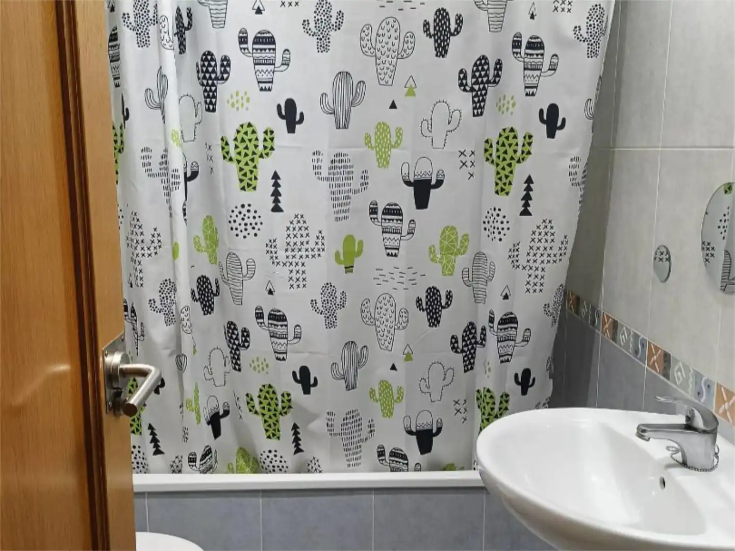 Flat for rent in Carrer Riu Algar, 20, Parque Lo Torrent Bathroom of Flat for rent in San Vicente del Raspeig / Sant Vicent del Raspeig with Air Conditioner, Heating and Swimming Pool