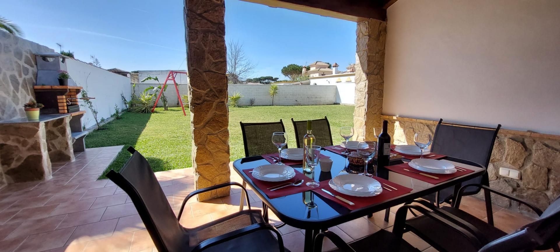 Jardí de Casa o xalet de lloguer en Chiclana de la Frontera amb Aire condicionat, Calefacció i Jardí privat