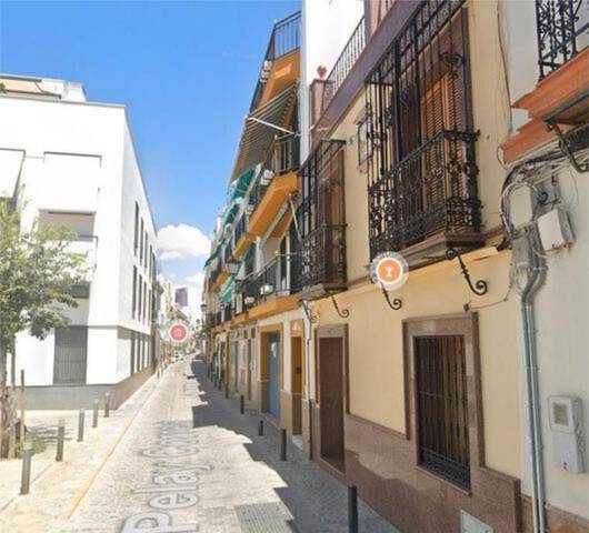 Garaje en Alquiler en Triana Casco Antiguo