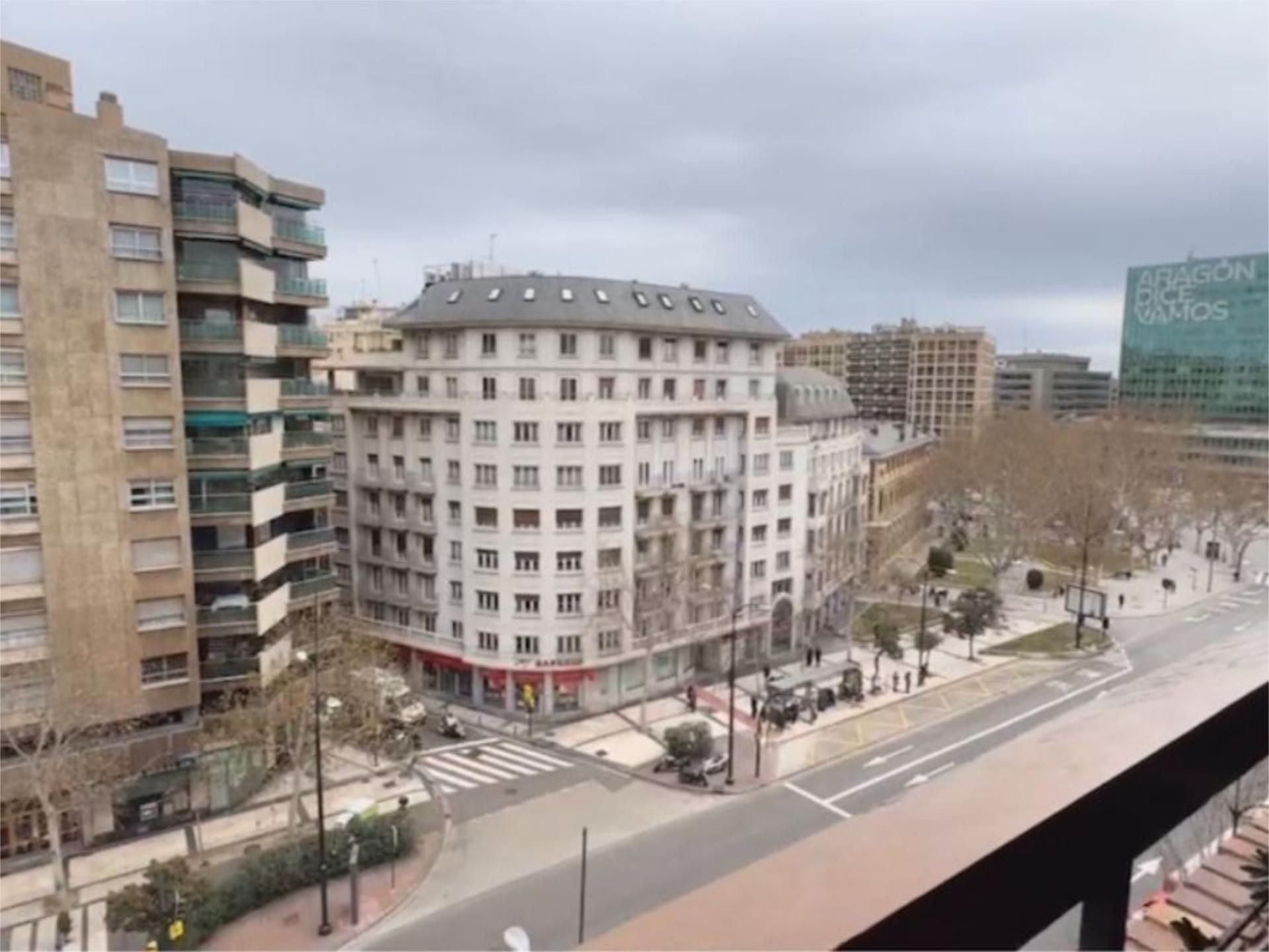 Vista exterior de Pis en venda en  Zaragoza Capital amb Aire condicionat i Balcó
