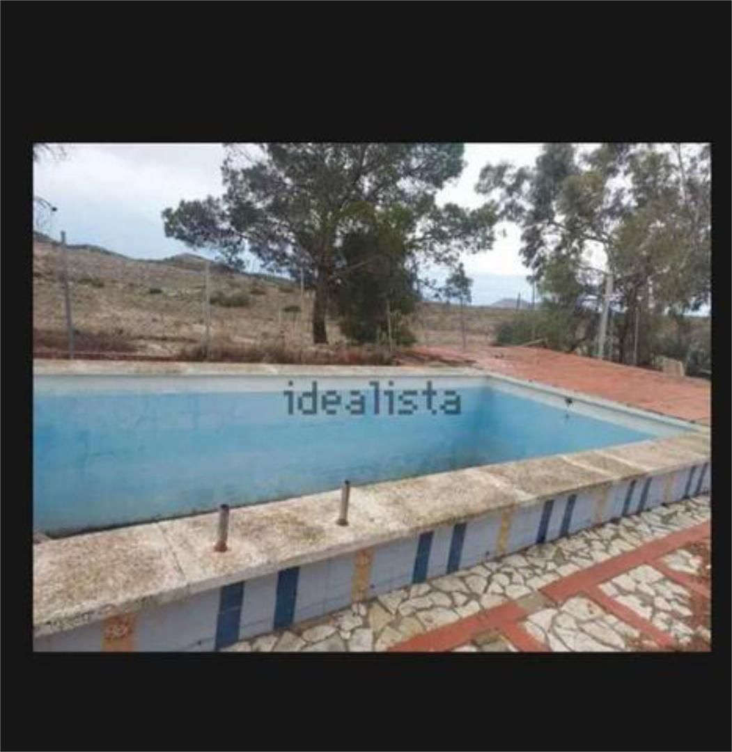 Piscina de Casa adosada en venda en Alicante / Alacant amb Calefacció, Jardí privat i Terrassa