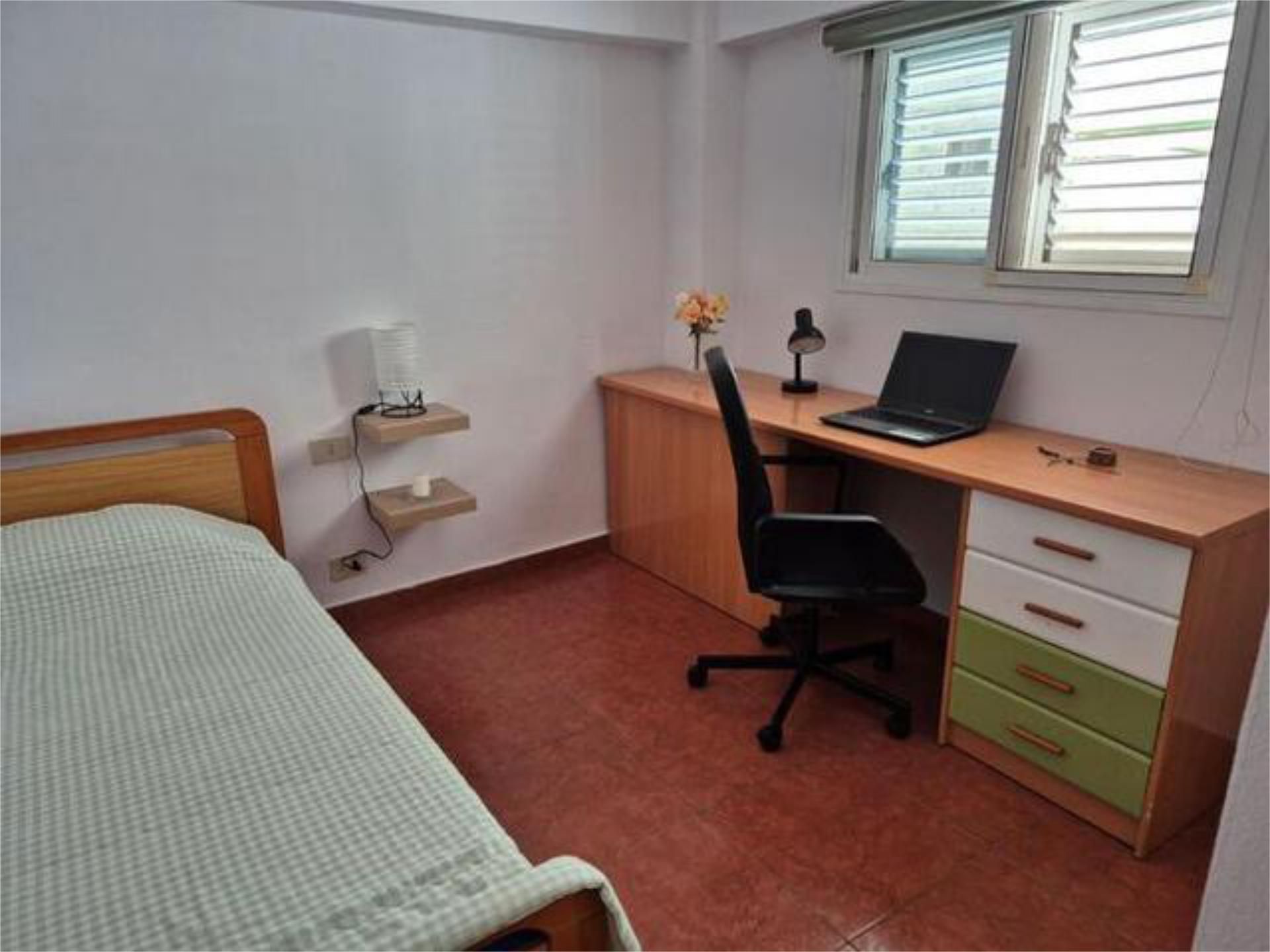 Dormitori de Casa o xalet per a compartir en Gáldar amb Jardí privat, Terrassa i Moblat