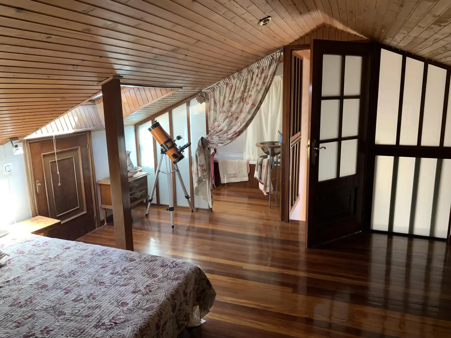 Habitación de Casa o chalet en venta en O Grove   con Jardín privado, Parquet y Terraza