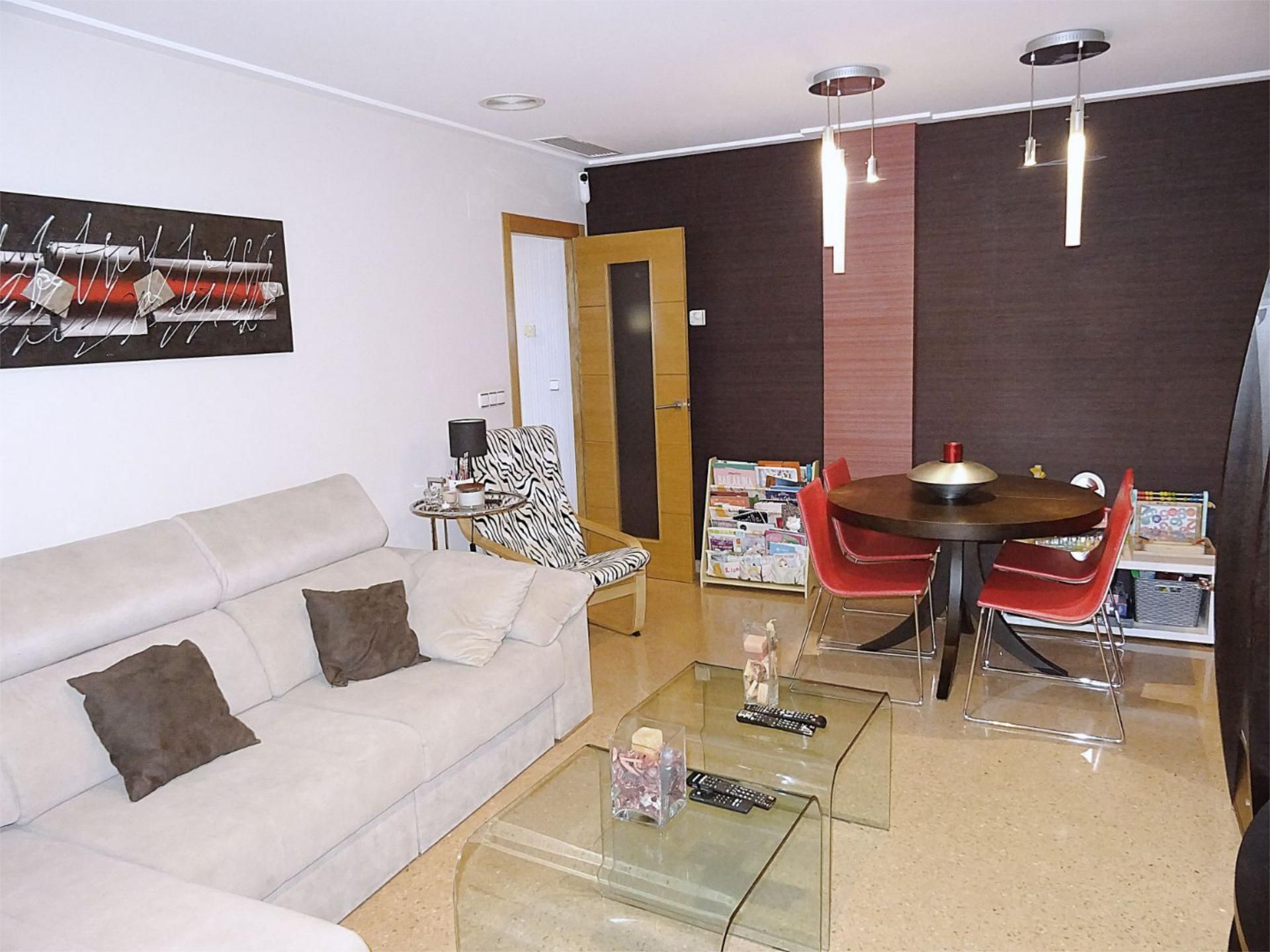 Sala d'estar de Pis en venda en Elche / Elx amb Aire condicionat i Balcó