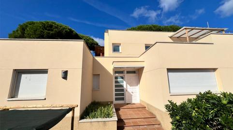 Casa adosada en venta en Carrer Bonavista, 26, Mas Mora - Sant Daniel, Barcelona - imagen 3 Foto 3 de Casa adosada en venta en Carrer Bonavista, 26, Mas Mora - Sant Daniel, Barcelona