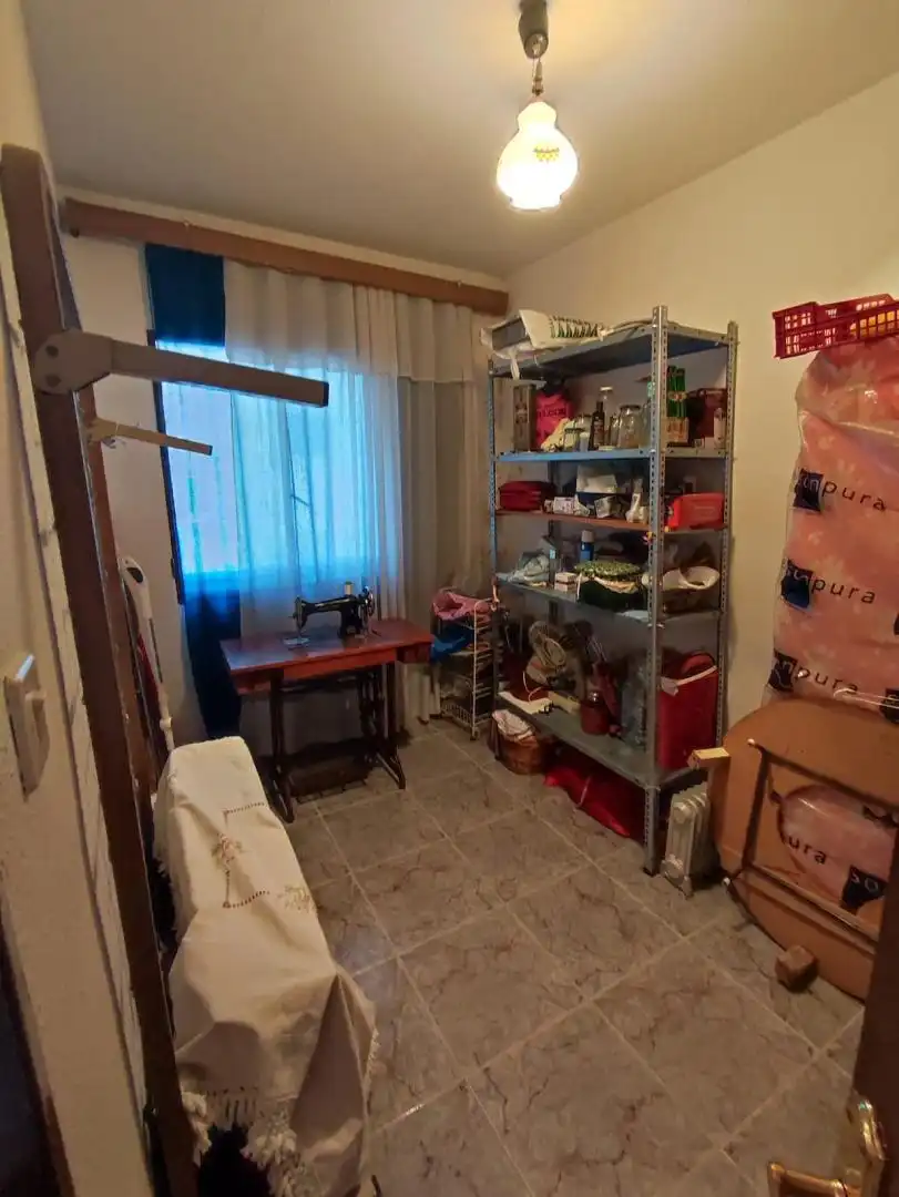 Pis en venda a Calle Vallehermoso, 9, San Bartolomé - Millán de Priego Pis en venda en Jaén amb Moblat i Balcó
