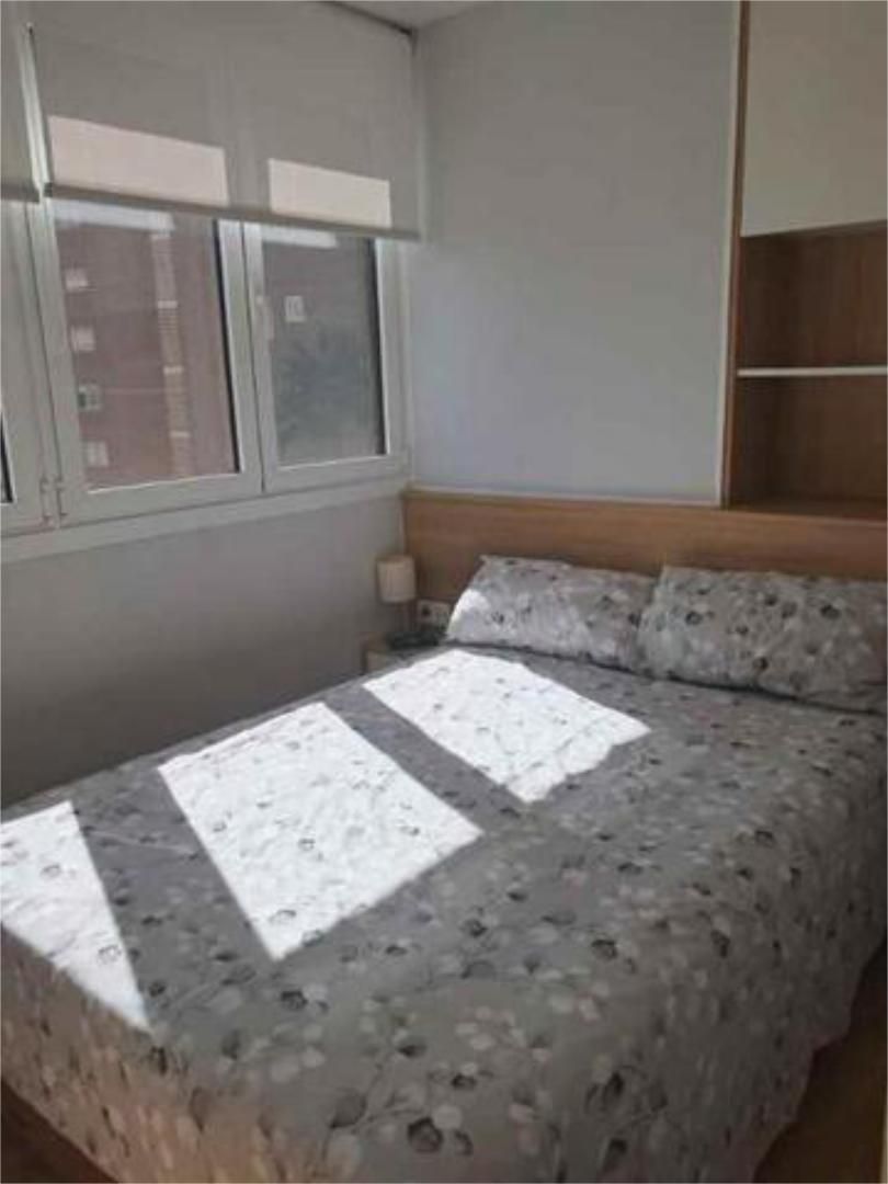 Apartment to rent in Juzgados - Plaza de Toros