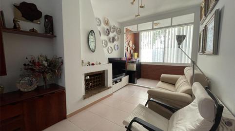 Foto 2 de Casa adosada en venda a Carrer de Conillera, 30, Els Merinals, Barcelona