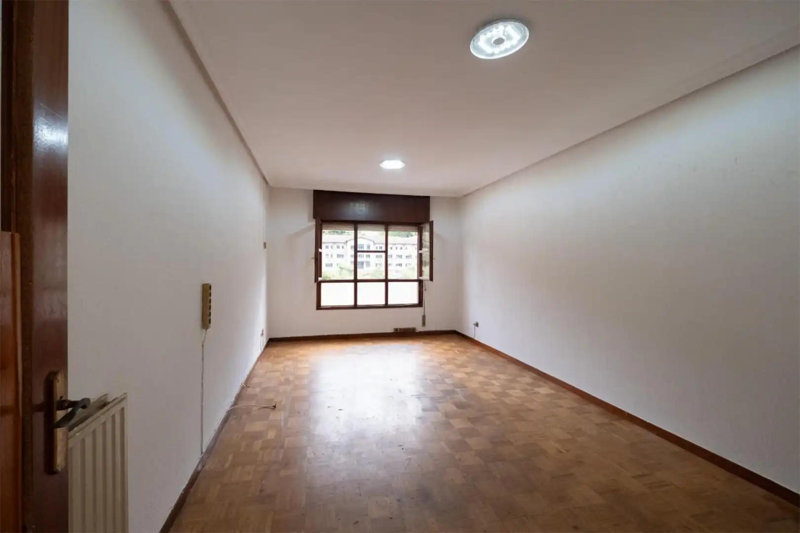 Flat for sale in Calle de Vicente Regueral, 26, Lena Flat for sale in Lena
