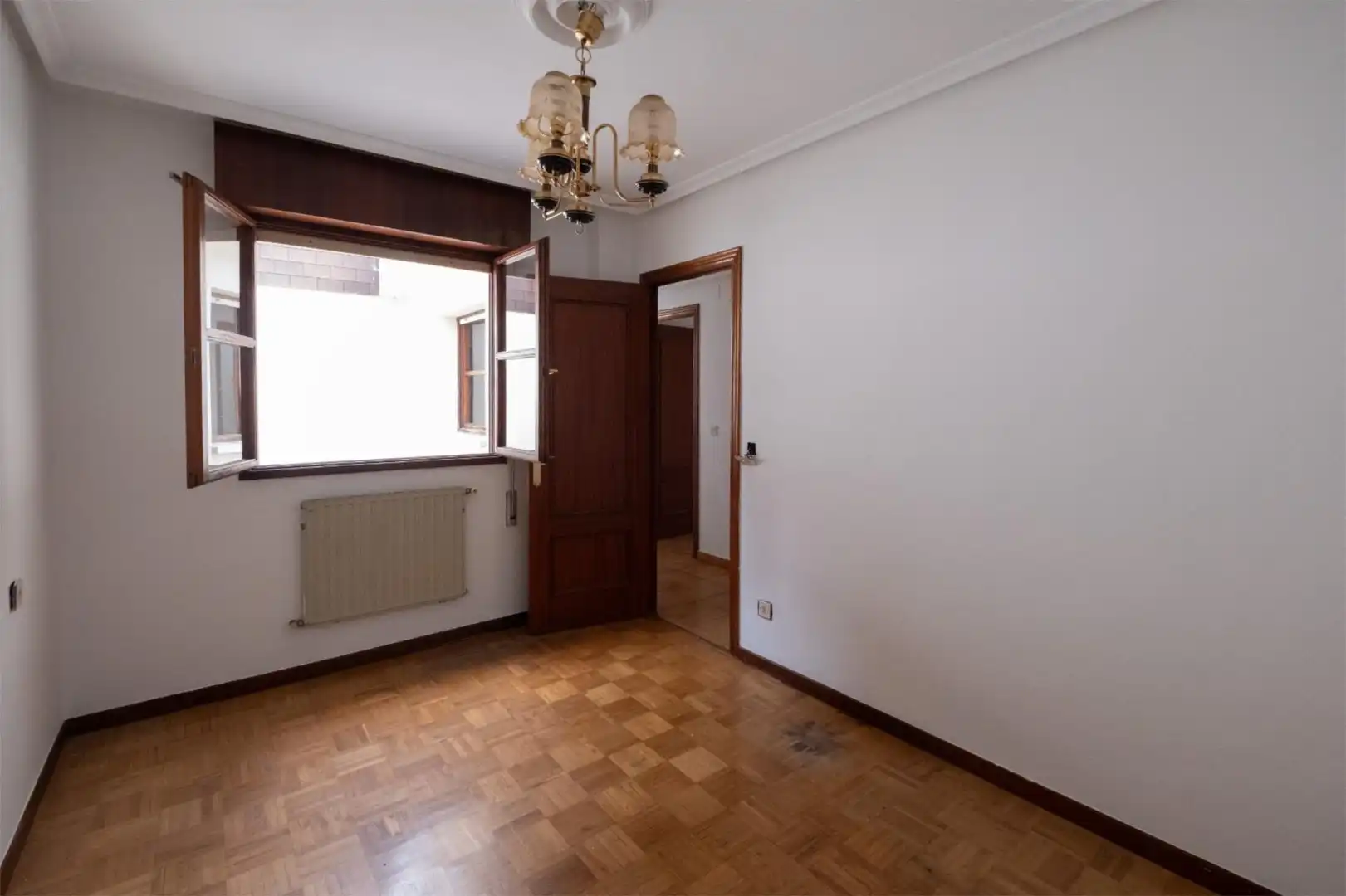 Flat for sale in Calle de Vicente Regueral, 26, Lena Flat for sale in Lena