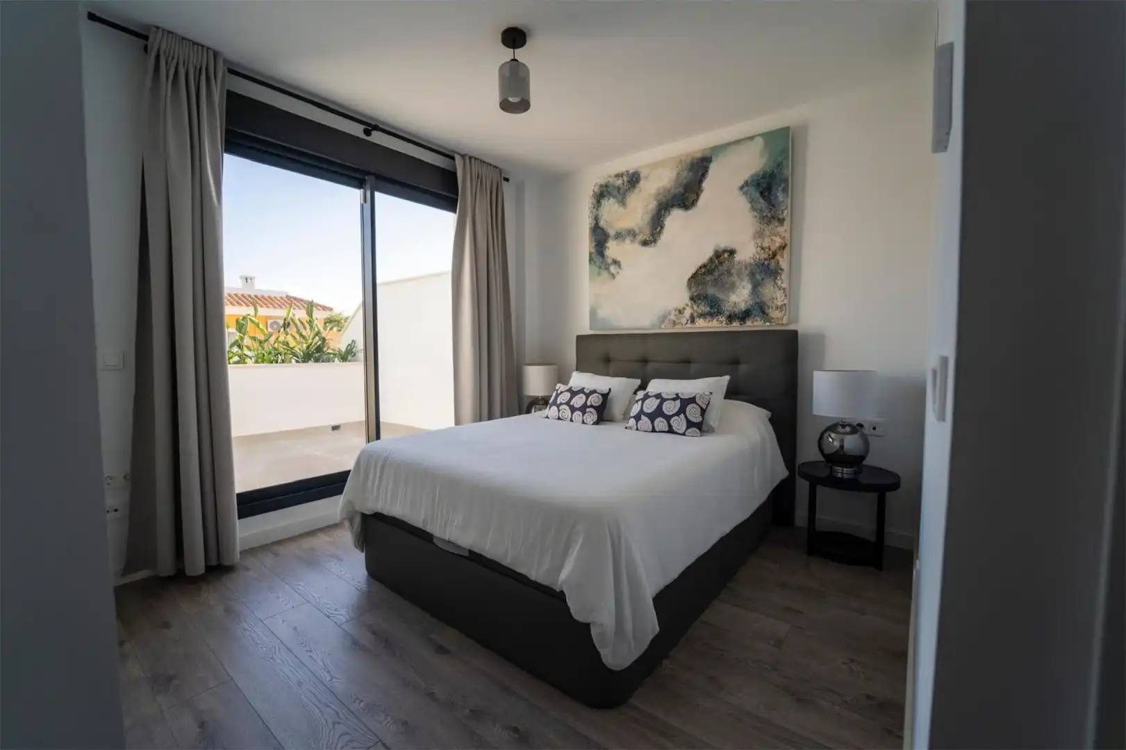 Casa o chalet en venta en Calle Montemayor, Local, Cancelada Habitación de Casa o chalet en venta en Estepona con Aire acondicionado, Terraza y Balcón