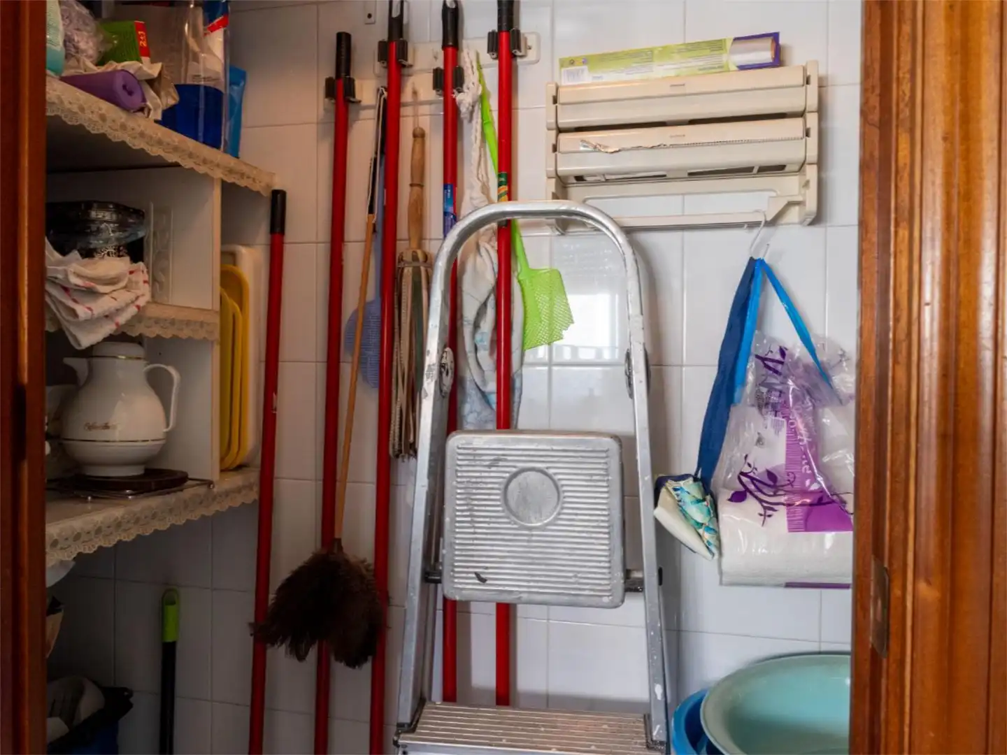 Außenansicht von Wohnung zum Verkauf in  Huelva Capital mit Klimaanlage und Terrasse