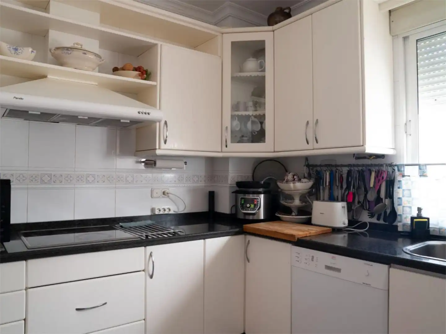 Küche von Wohnung zum Verkauf in  Huelva Capital mit Klimaanlage und Terrasse