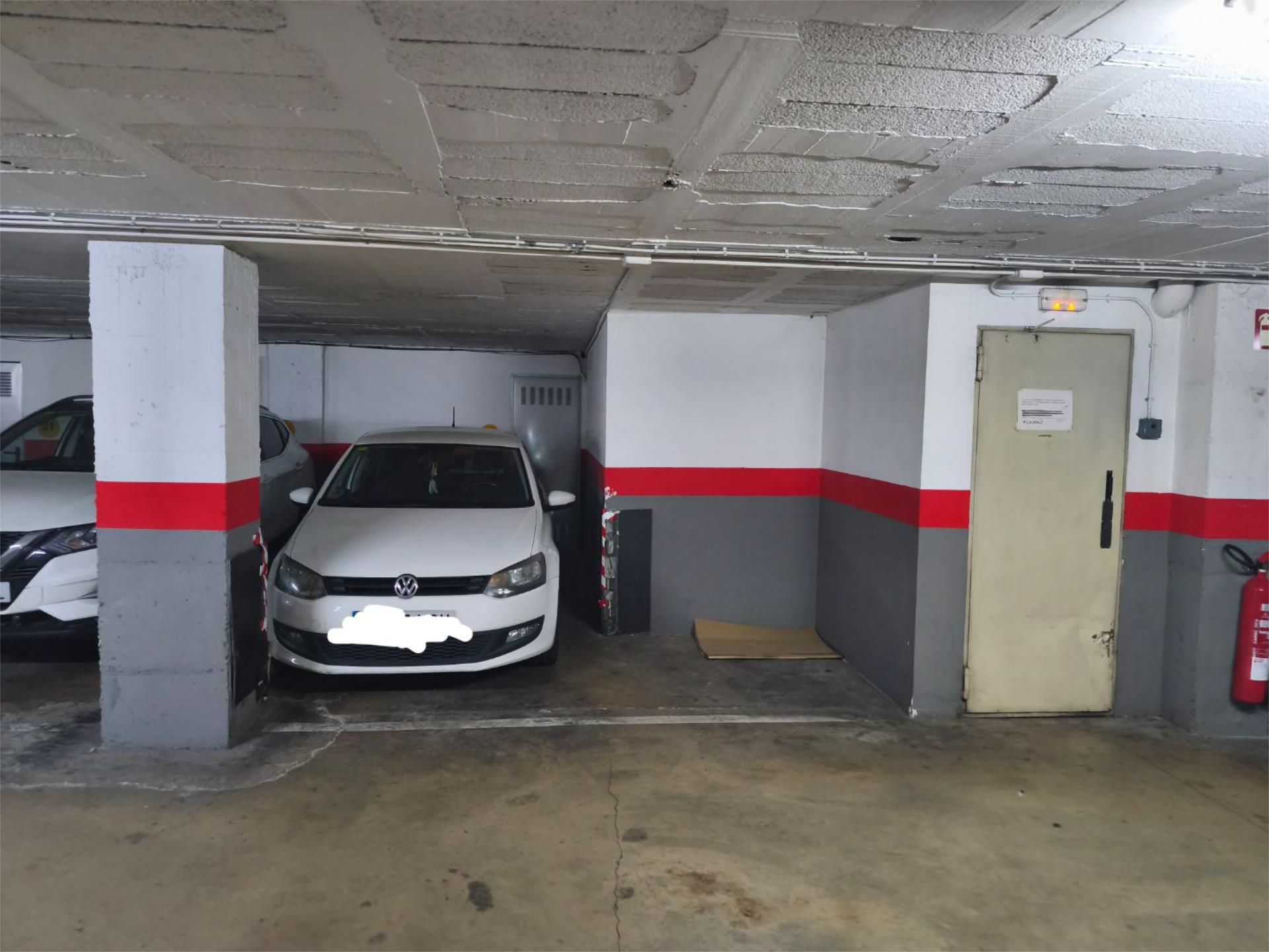 Parking of Garage to rent in Girona Capital