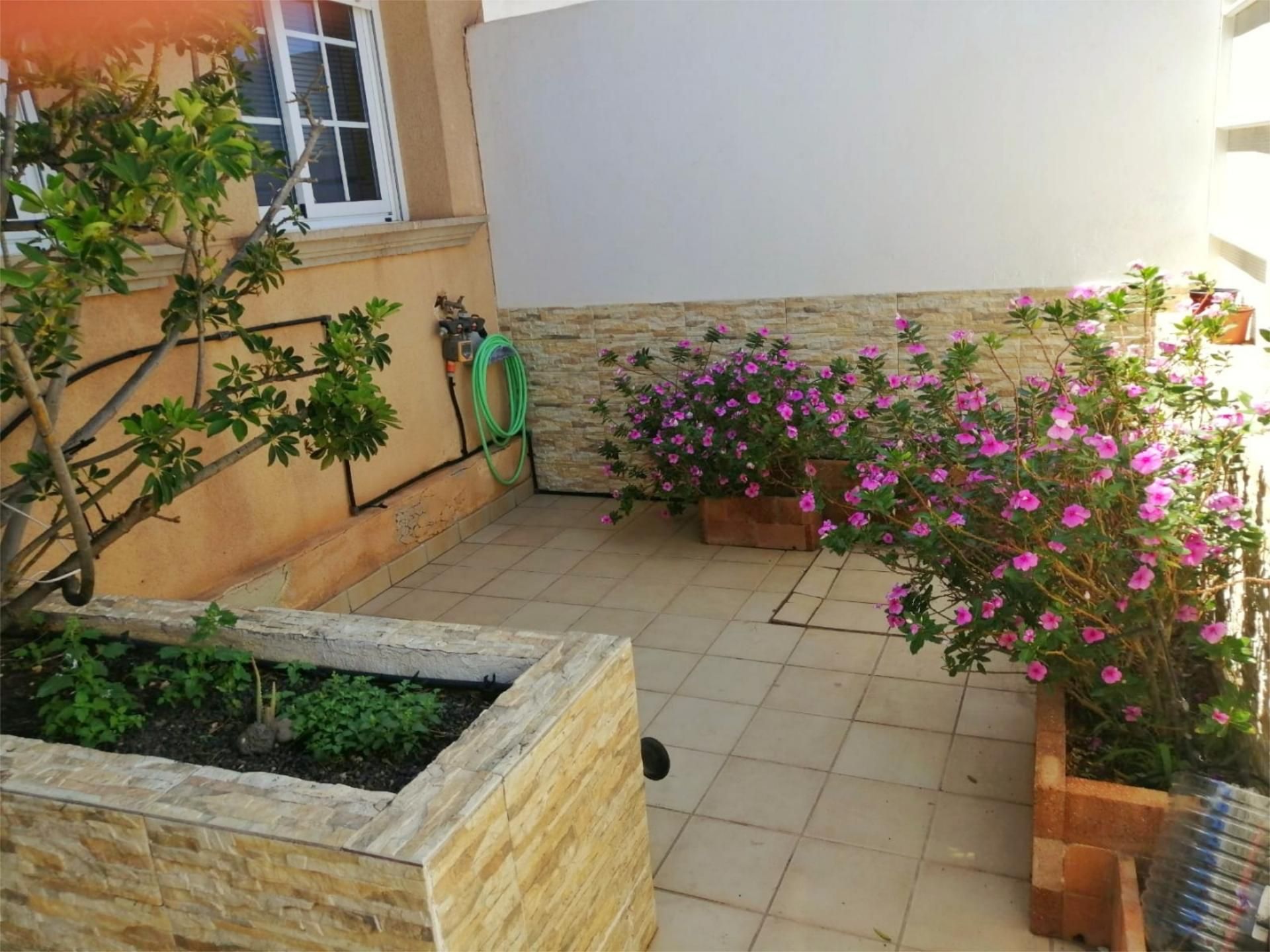 Terrassa de Casa adosada en venda en Puerto del Rosario amb Jardí privat, Terrassa i Moblat