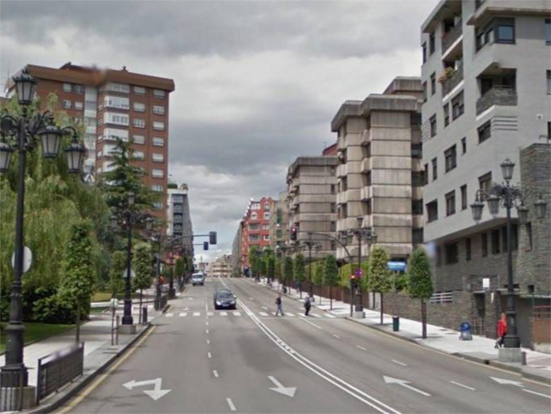 Vista exterior de Garatge de lloguer en Oviedo 