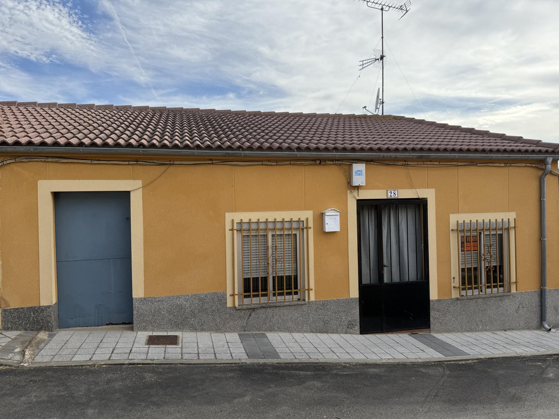 Vista exterior de Piso en venta en Carpio