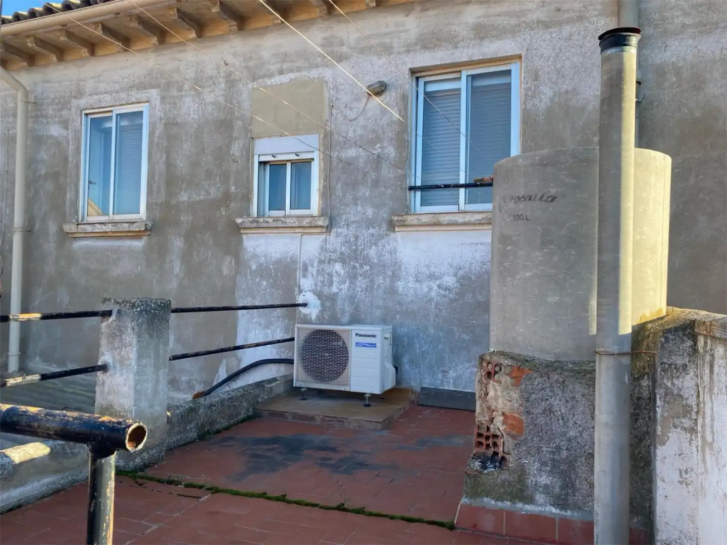 Detached homes for sale in Calle Rosario, 5, Belchite Exterior view of Detached homes for sale in Belchite with Air Conditioner and Balcony