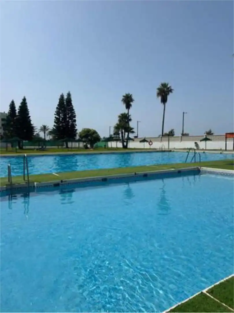Wohnung zum Verkauf in Centro Schwimmbecken von Wohnung zum Verkauf in Salobreña mit Privatgarten, Terrasse und Schwimmbad