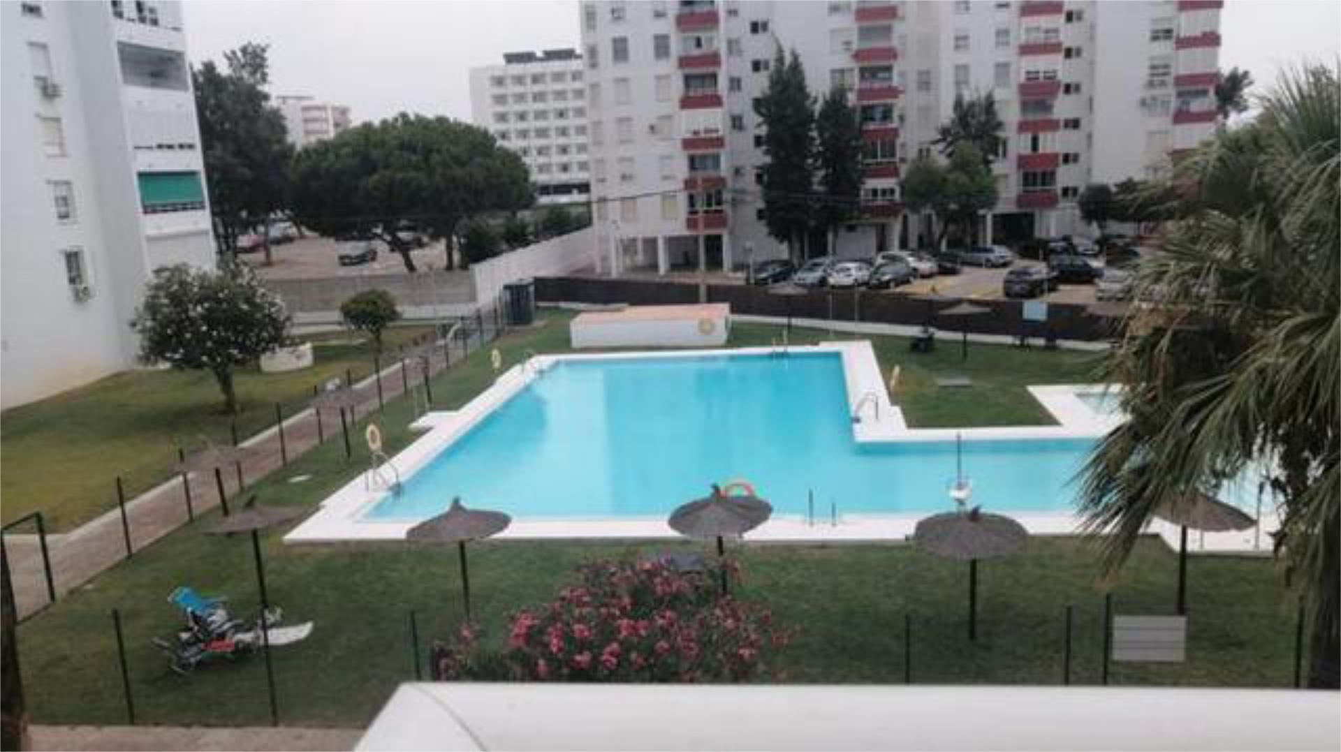 Piscina de Apartament en venda en El Puerto de Santa María amb Jardí privat, Terrassa i Piscina