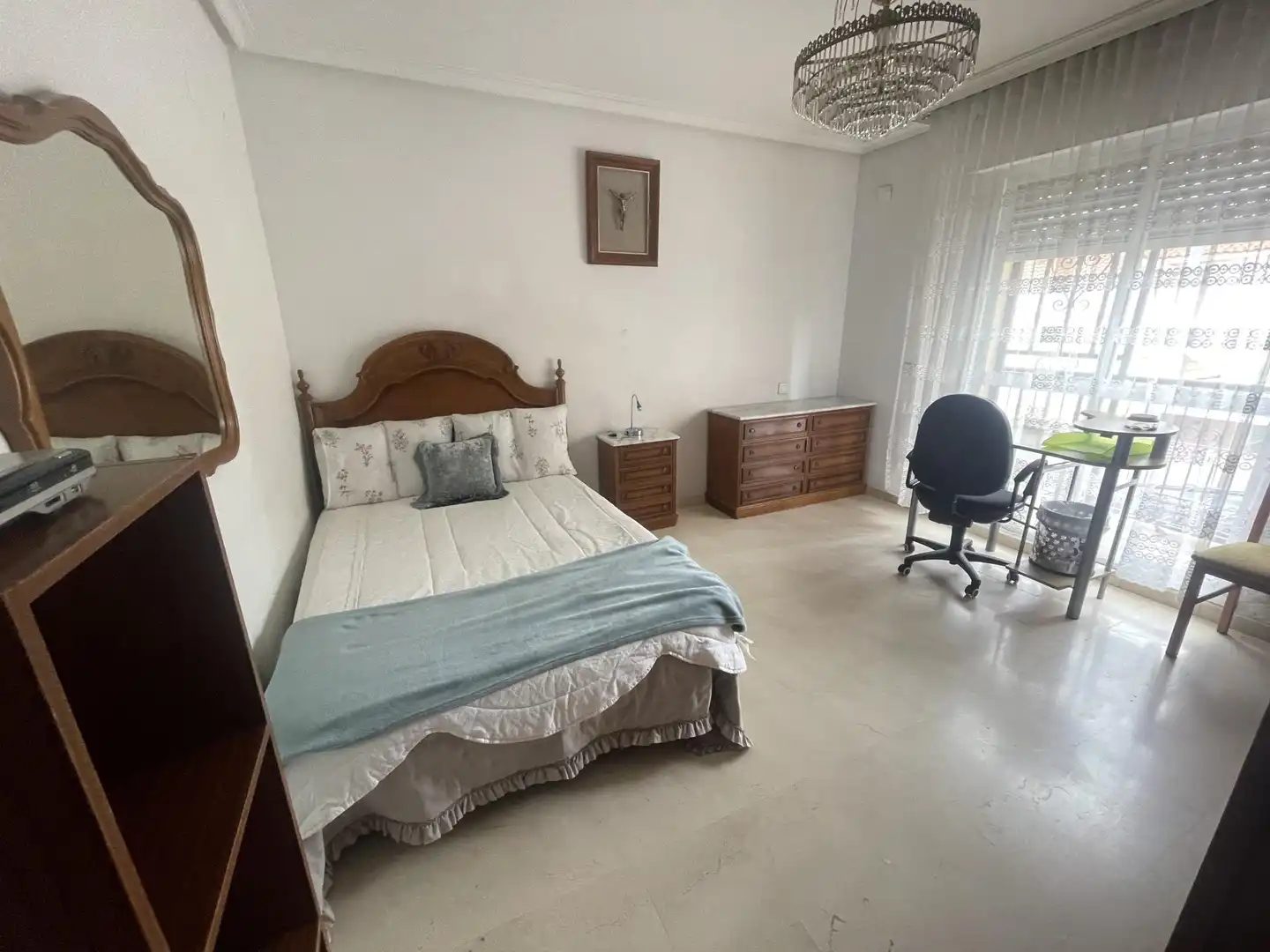 Bedroom of Flat for share in Badajoz  with Air Conditioner, Heating and Terrace