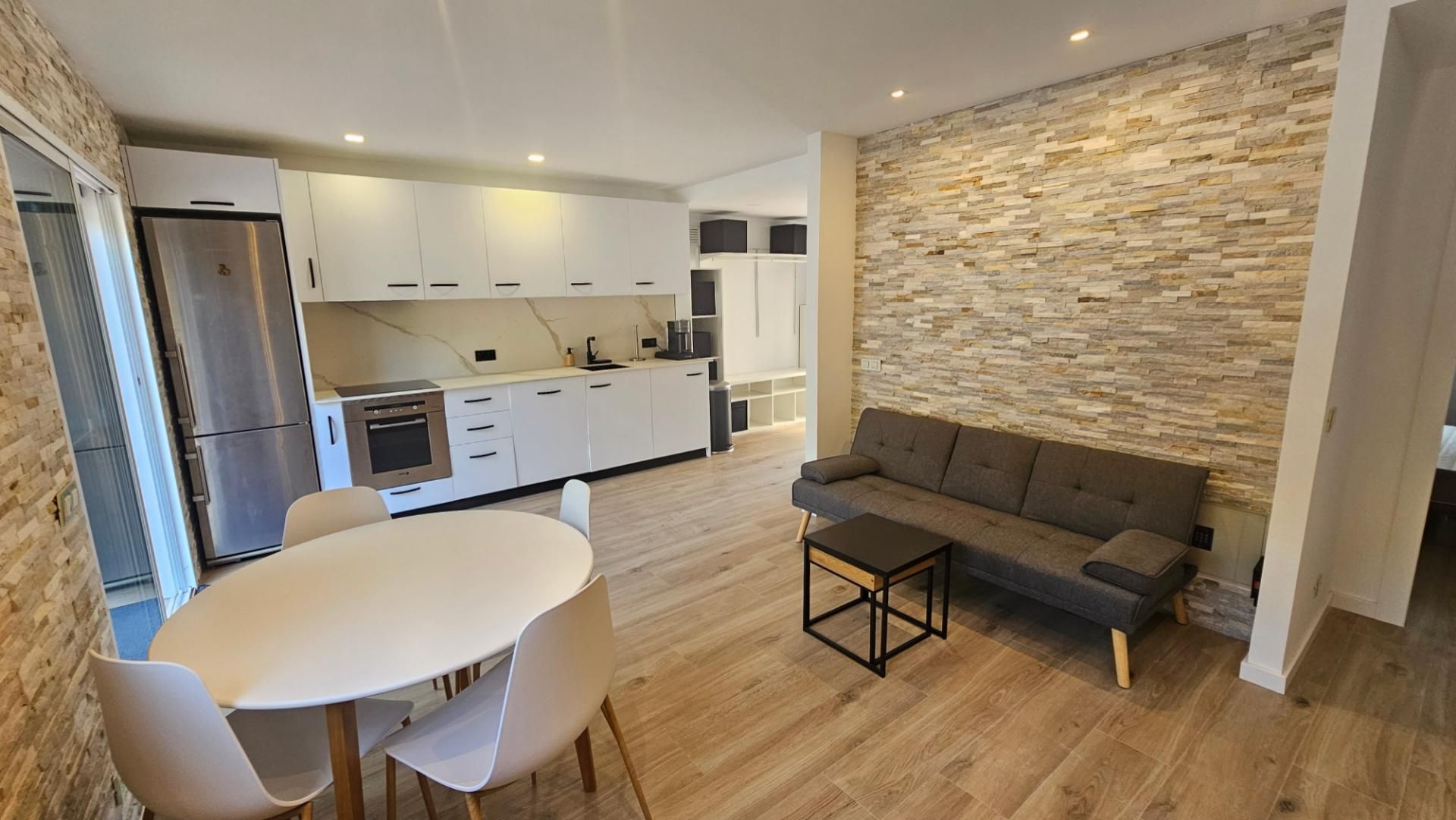 Sala d'estar de Àtic de lloguer en  Valencia Capital amb Aire condicionat, Calefacció i Jardí privat