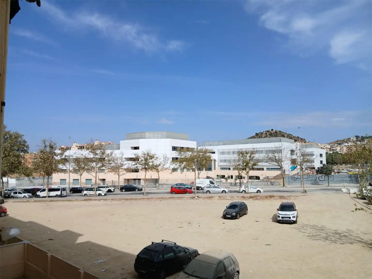 Pis de lloguer a Calle Margarita Xirgu, 6, El Cónsul - Ciudad Universitaria - El Romeral Vista exterior de Pis de lloguer en Málaga amb Terrassa, Moblat i Balcó