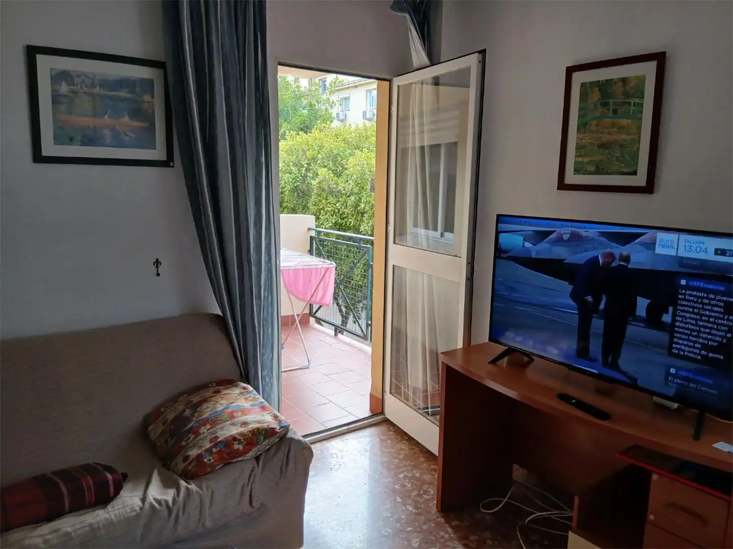 Pis de lloguer a Calle Margarita Xirgu, 6, El Cónsul - Ciudad Universitaria - El Romeral Dormitori de Pis de lloguer en Málaga amb Terrassa, Moblat i Balcó