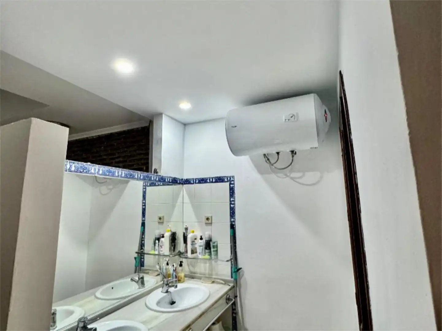 Dúplex en venta en Avenida Almirante León Herrero, 11, Hornos Púnicos Baño de Dúplex en venta en San Fernando con Aire acondicionado, Jardín privado y Parquet
