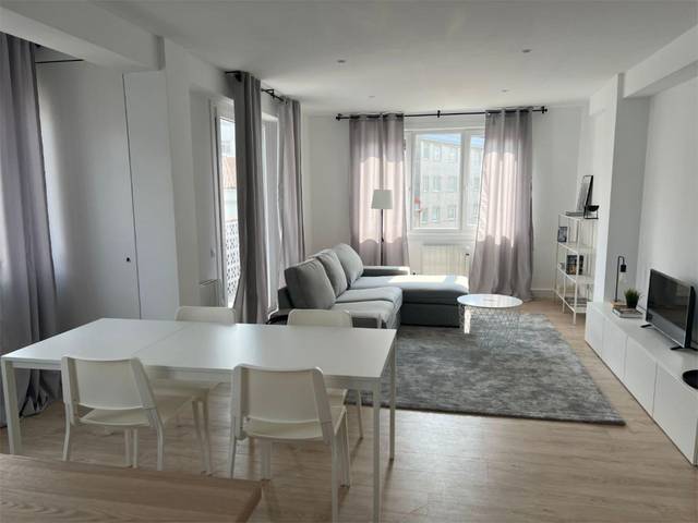 Piso en Alquiler en Rúa Sartaña, 30 en Zona Ultramar