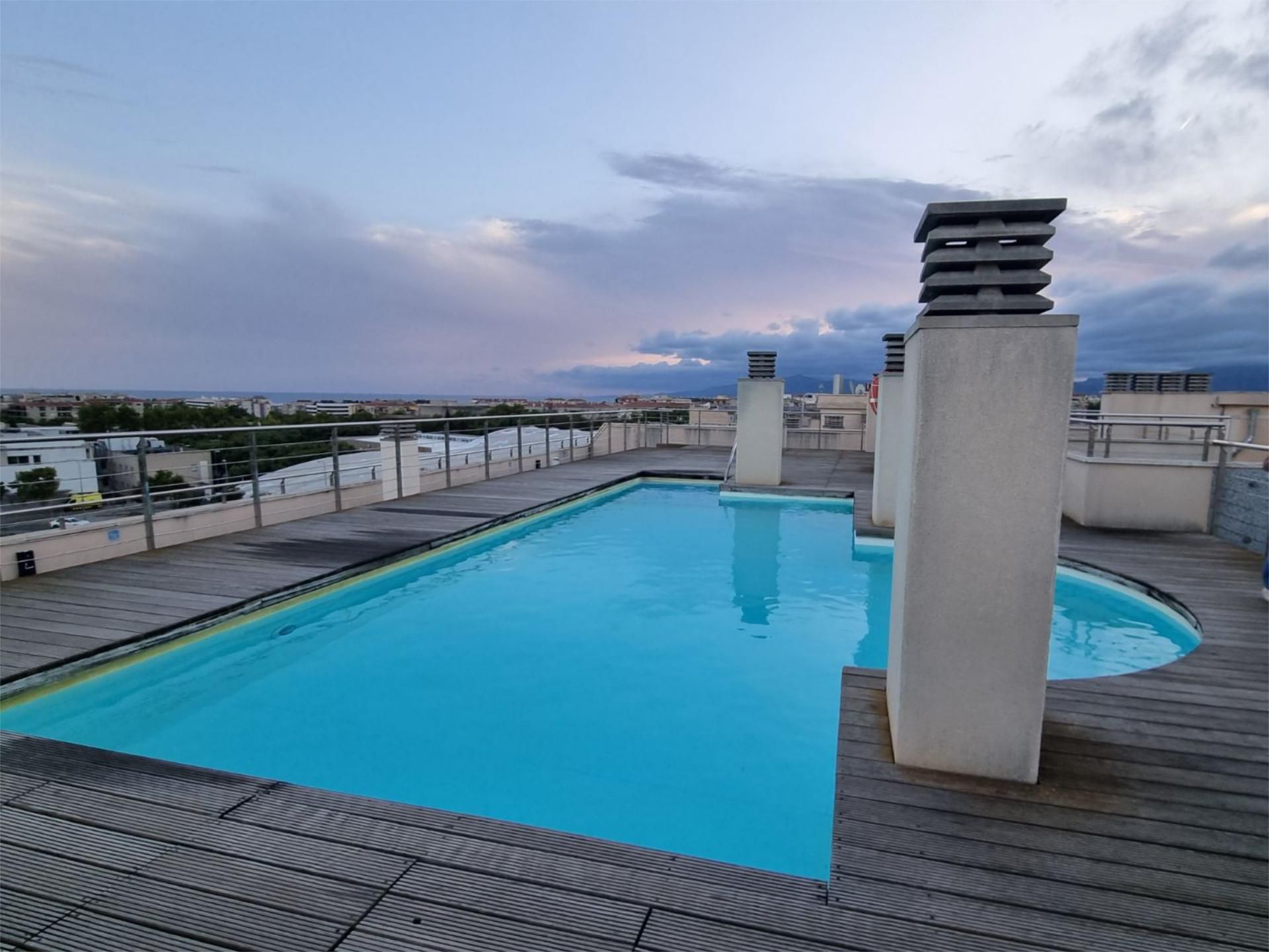 Swimming pool of Flat for sale in Cambrils  with Air Conditioner, Heating and Swimming Pool