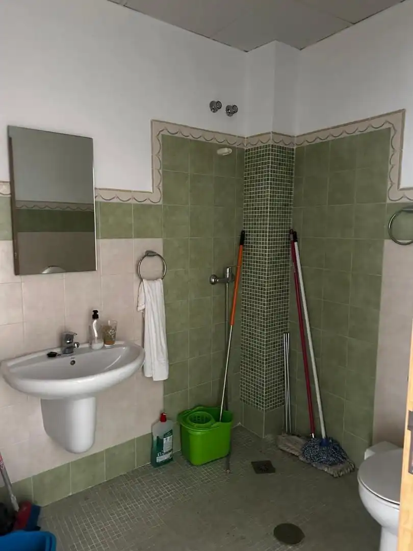 Badezimmer von Erdgeschoss zur Miete in  Murcia Capital mit Klimaanlage