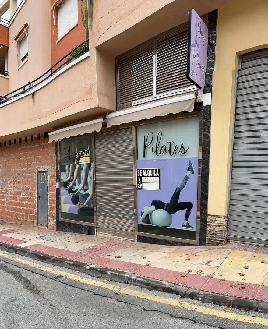 Erdgeschoss zur Miete in  Murcia Capital mit Klimaanlage