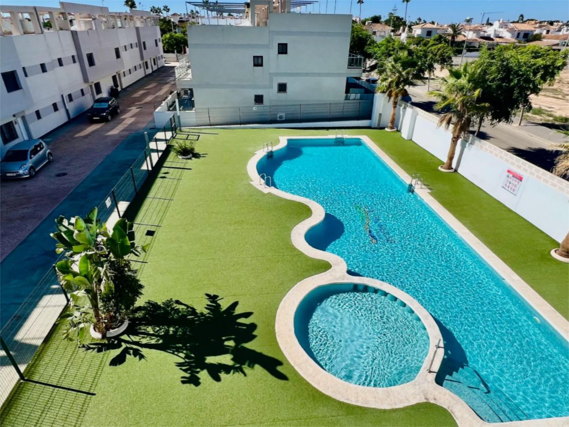 Piscina de Àtic en venda en Pilar de la Horadada amb Aire condicionat, Terrassa i Piscina