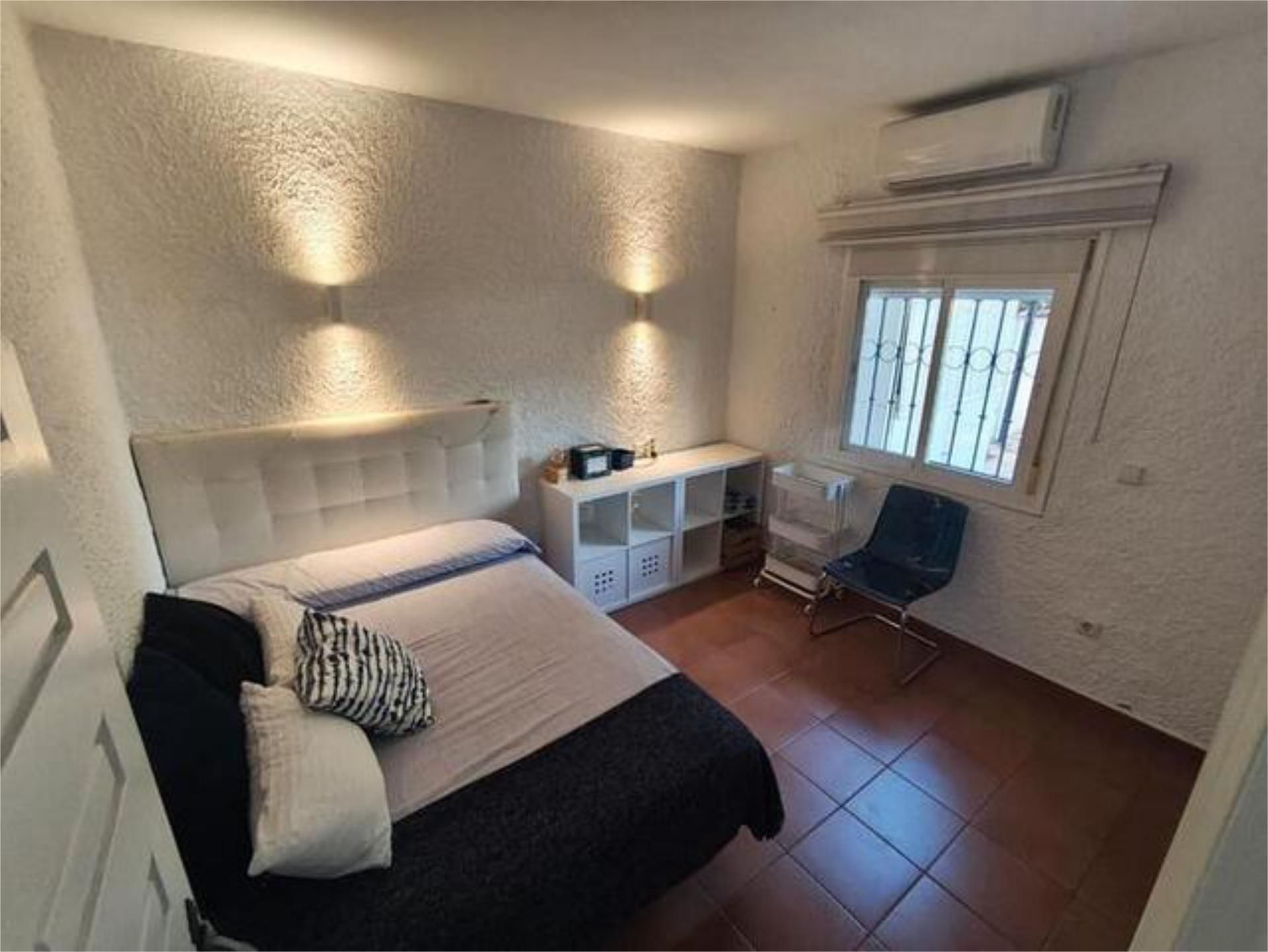 Dormitori de Casa o xalet en venda en Estepona amb Jardí privat i Terrassa
