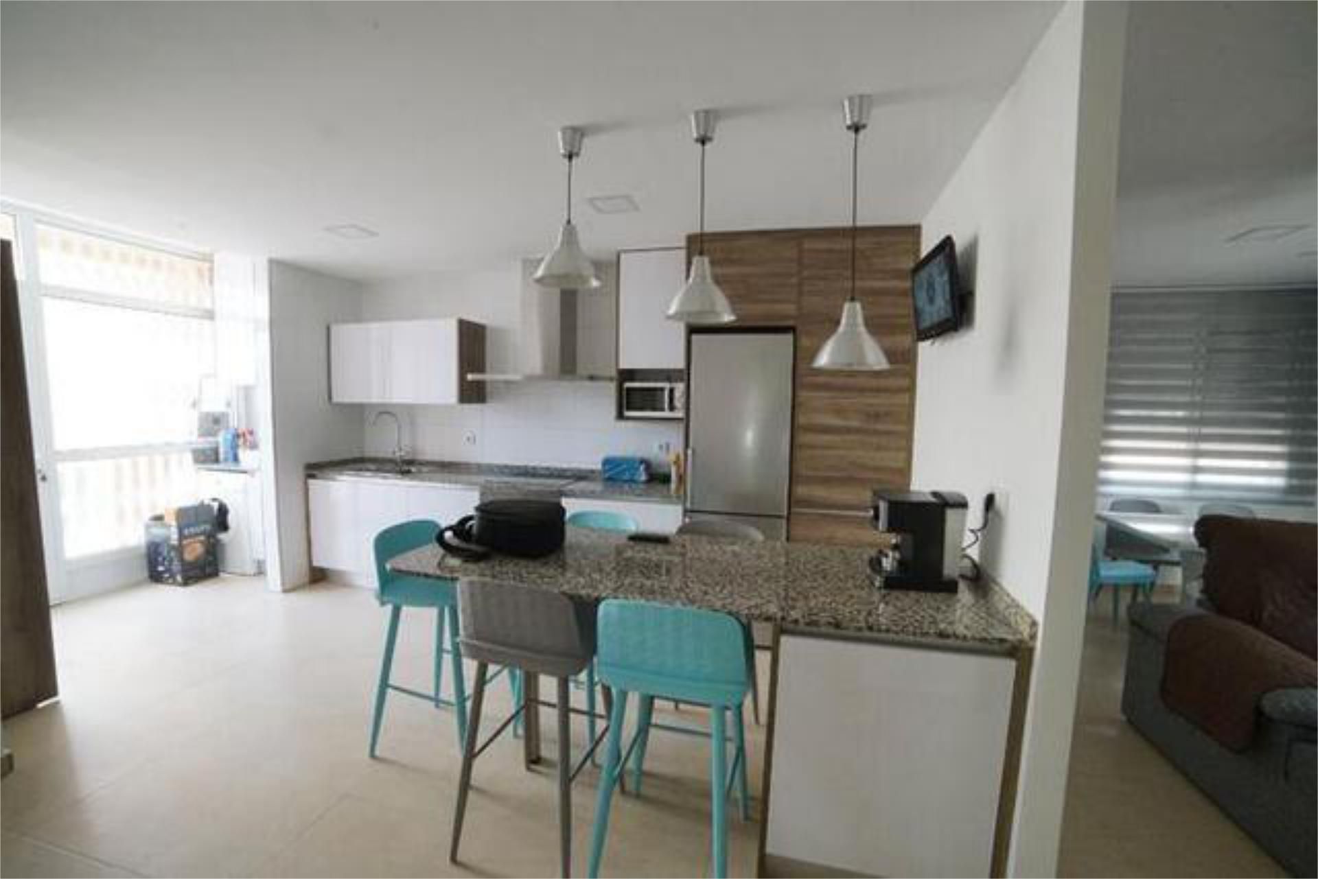 Cuina de Apartament de lloguer en Los Alcázares amb Terrassa