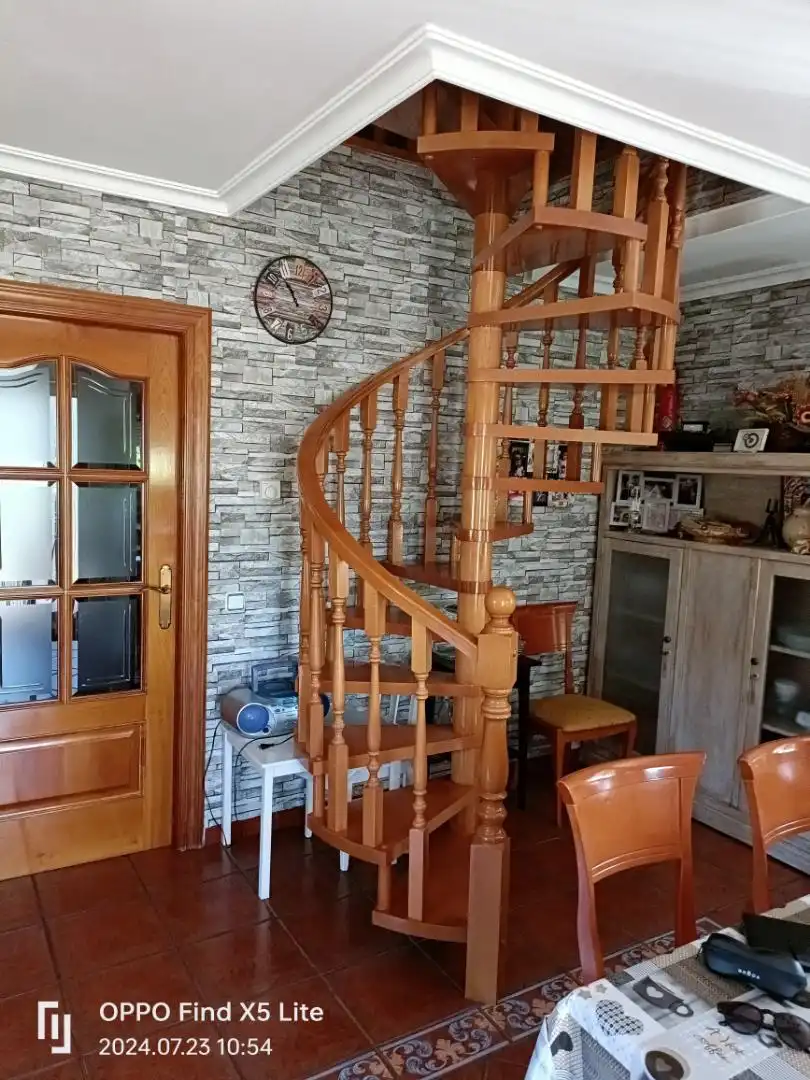 Casa o chalet en venta en Travesía Eras de San Juan, 3, Villaquilambre Casa o chalet en venta en Villaquilambre con Calefacción, Jardín privado y Parquet