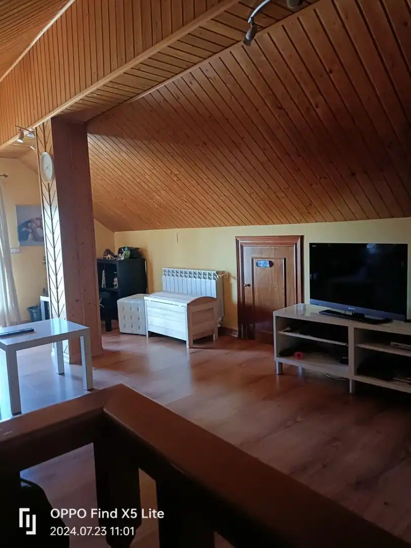 Casa o chalet en venta en Travesía Eras de San Juan, 3, Villaquilambre Habitación de Casa o chalet en venta en Villaquilambre con Calefacción, Jardín privado y Parquet