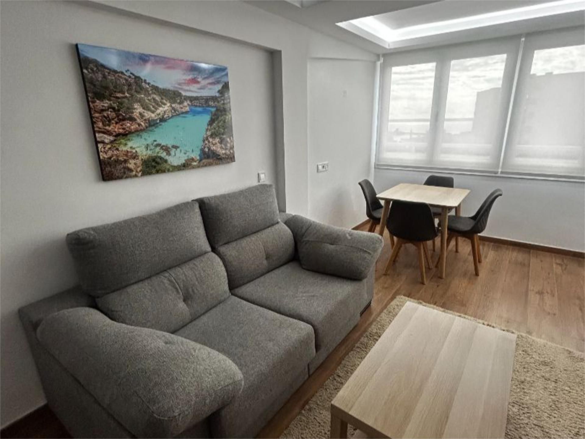 Sala d'estar de Pis de lloguer en  Palma de Mallorca amb Aire condicionat