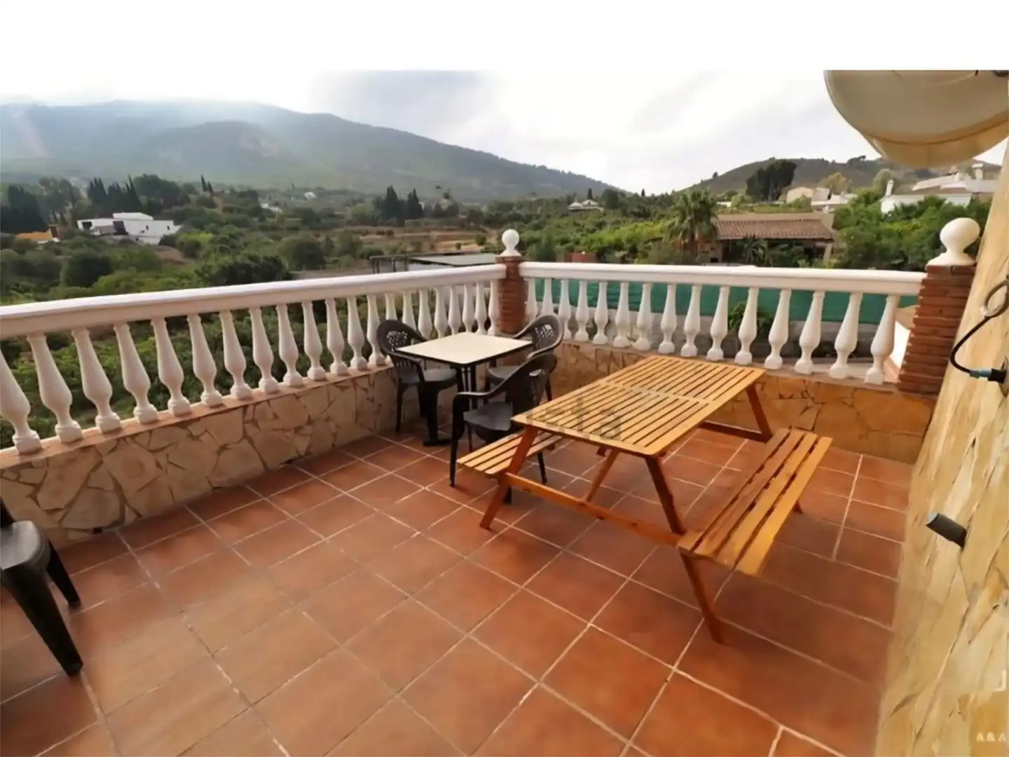 Casa o chalet de alquiler en Lugar Urique, 121, Centro Terraza de Casa o chalet de alquiler en Alhaurín El Grande con Aire acondicionado, Jardín privado y Terraza
