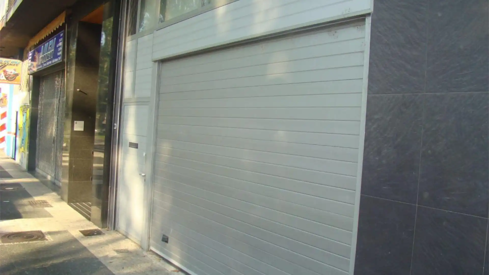 Vista exterior de Local en venta en Vitoria - Gasteiz con Calefacción y Amueblado