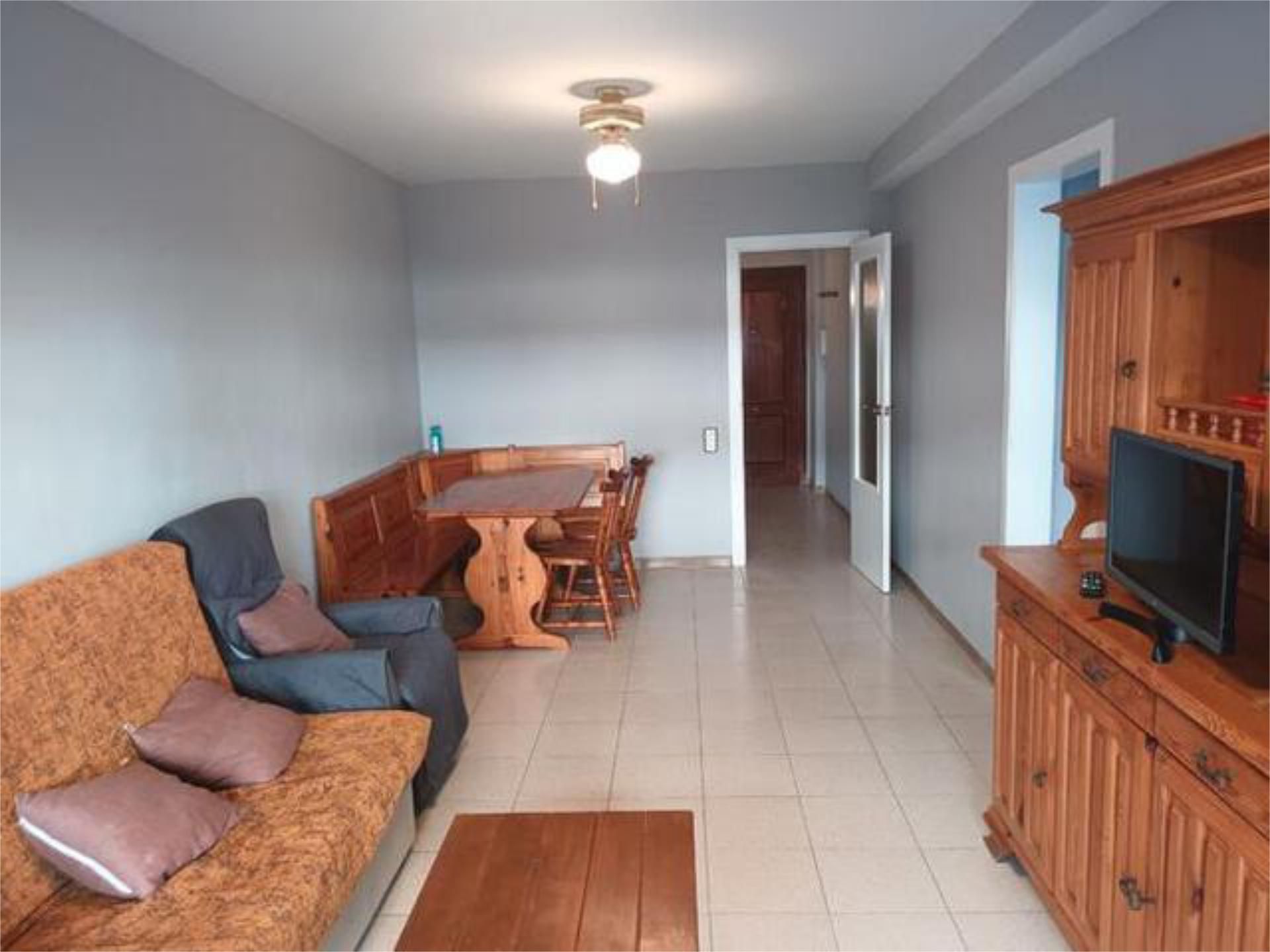 Sala d'estar de Pis de lloguer en Vila-seca amb Jardí privat, Terrassa i Piscina