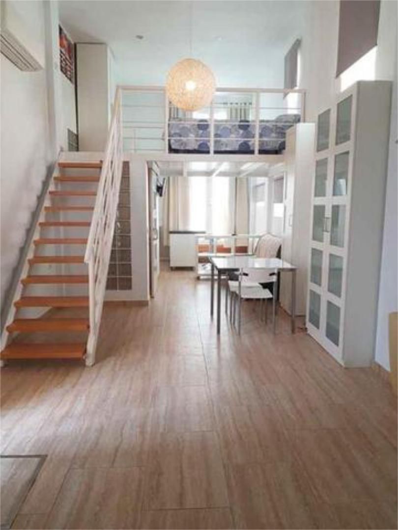 Loft de lloguer en Dos Hermanas amb Jardí privat